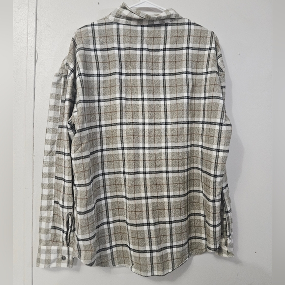 BKE Plaid Button Down Boyfriend Fit Long Sleeve Shirt! - Picture 2 of 5